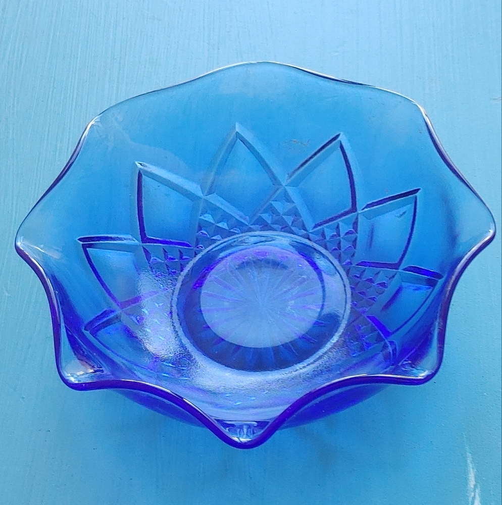 Hazel Atlas Blue Glass Trinket/dessert Bowl